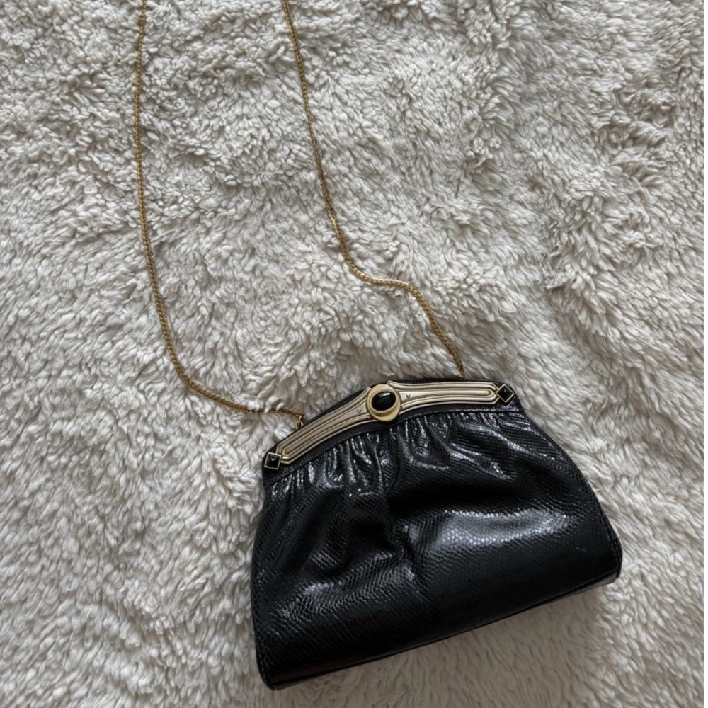 Vintage Finesse La Model Black Clutch w/ Gold Chain Strap & Mirror